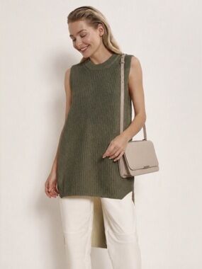 12 Storeez Women’s Khaki Green 100%Wool Longline Sweater Vest Sleeveless Sweater